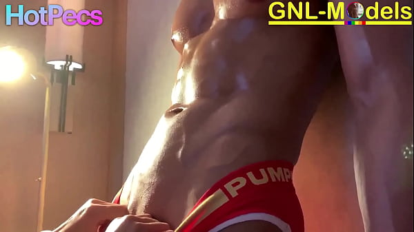 hook-up with nipple play 