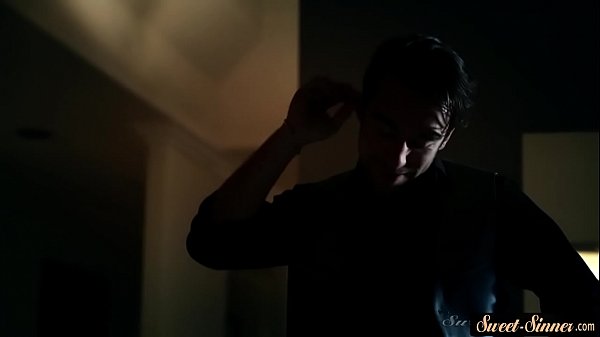 Petitestepsister spreads her legs for cock