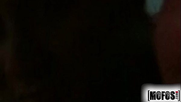 Mofos.com - Aruna_Aghora - Public Pick Ups