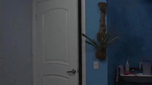 Nonton Tattooed Gal Moans With Excitement thumbnail