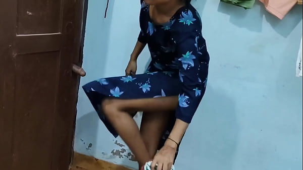 Play MP4 - Best Sex 2025 &colon;-When my friend came home&comma; I was alone at home&period; My friend took advantage of the opportunity and fucked me while playing