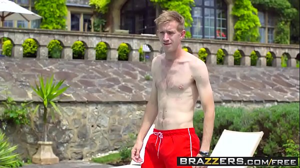 Brazzers - Brazzers Exxtra - Chantelle Fox andDanny D - The WetLook