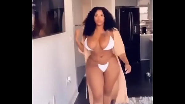 Rica morena tetona y nalgona 