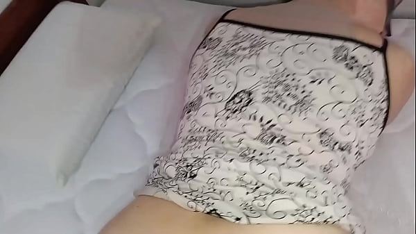 Compilacion de esposa puta follando con su vecino por dinero mientras su cornudo marido trabaja 1 