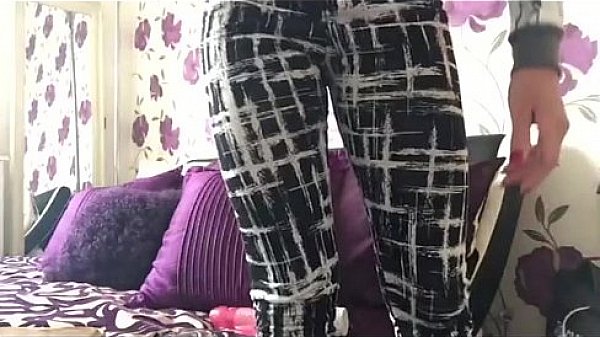 Nonton Wife Sexy Little Play To Tight To Fit thumbnail