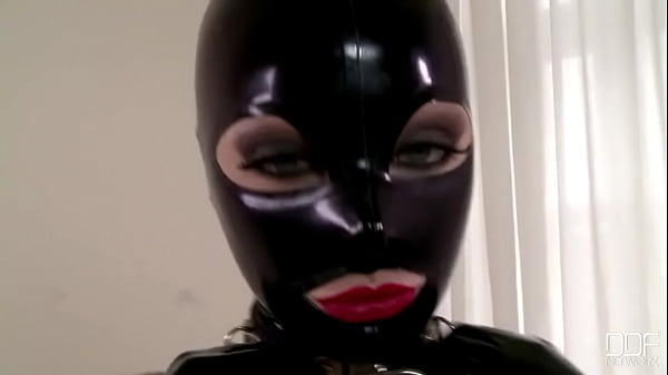 Play MP4 - Latex Lady of Mystery&excl;