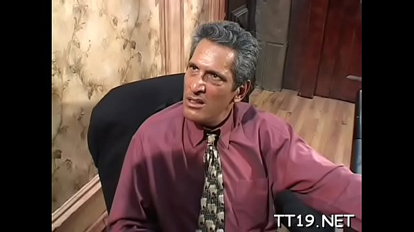 Large ass sweetheart rides wildy