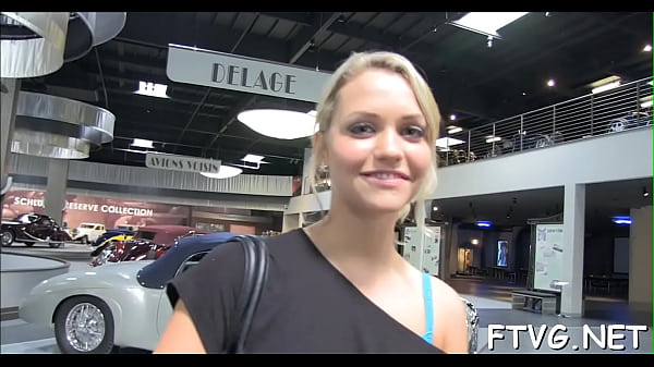 Dishy blonde Jessica who_knows how to satisfy herguy