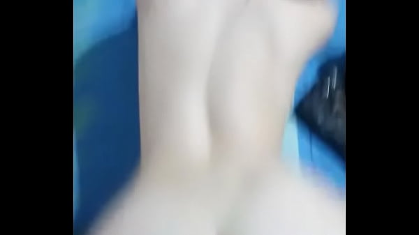 Play MP4 - Novinha de quatro