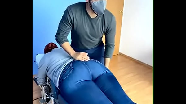 Nonton Sexy Woman Position thumbnail