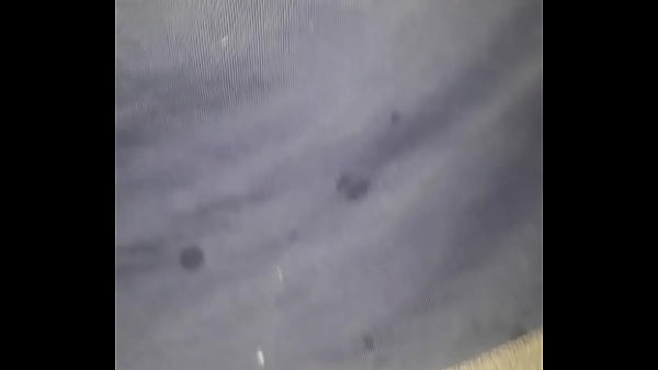 Novinho de 18 anos de pau duro