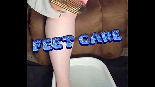 Nonton Foot Care Bliss: 24-min Deep Relaxation With Callus Removal, Pumice And Lotion Pampering (4k Portrait) thumbnail