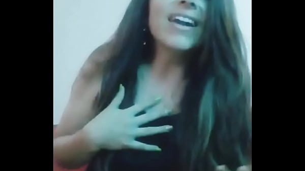 Play MP4 - Artista arrecha despu&eacute;s de tanto tiempo&comma; folla desesperada despu&eacute;s de cantar&period; Se nota en sus gemidos&period;y sus cabalgata &period;