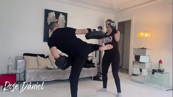 Bonjour mes ch&eacute;ris mon premier cours de boxe aujourd&rsquo;hui j&rsquo;ai eu un 