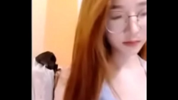 สาวไทยไลฟ์สด_น้องแว่นโชว์หุ่นโคตรแจ่มหน้ากล้อง