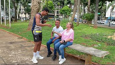 Massagem Milf Part 1. Ofereci Meus Servi&ccedil;os De Massagem A Um Casal A Esposa Logo Quis Relaxar Gostoso A Safada Me Deu A Bucetinha Na Frente Do Marido Durante A Massagem thumbnail