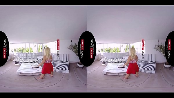 Nonton Realitylovers - Blondes Are Better Vr thumbnail