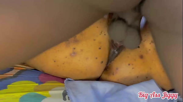 Play MP4 - Stepbrother Helped Me Sweep The Floor&comma;Just To Fuck My Pussy