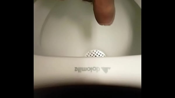 Me pissing at urinals 