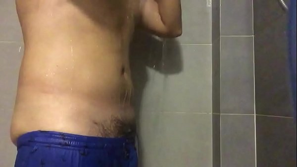 Tắm v&agrave; sướng với cần tăng d&acirc;n số 