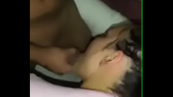 Morrita en_rico trio tiene_un culote y se traga todo el semen de miamigo