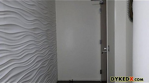 Nonton Stepmom Is About To Get Pussy Licked thumbnail