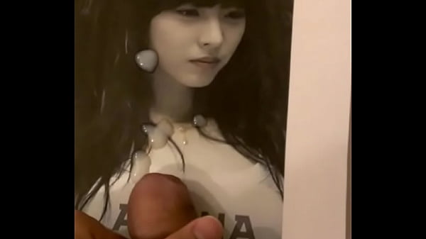 Hot Korean Actress Gets Cum Tribute