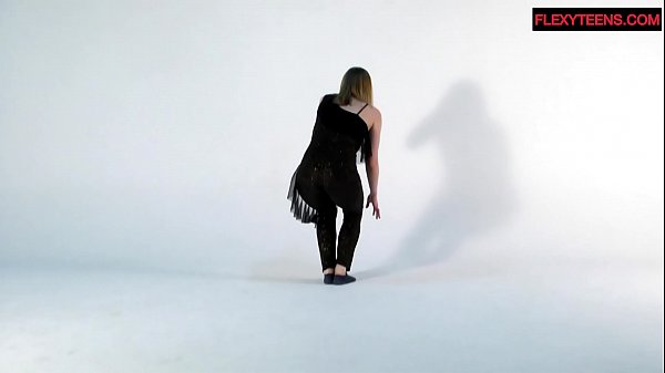 Hot blonde russian girl sofya is making you a big boner