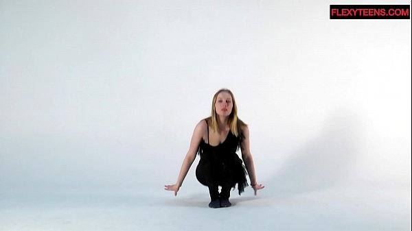 Sofya with big_saggy tits does hot gymnastics