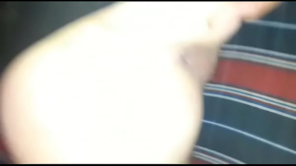 Play MP4 - Macho me hace su putita