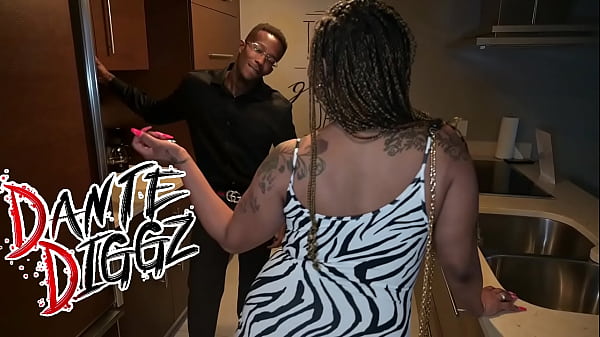 Play MP4 - Porsha Carrera Visits Miami To Fuck Dante