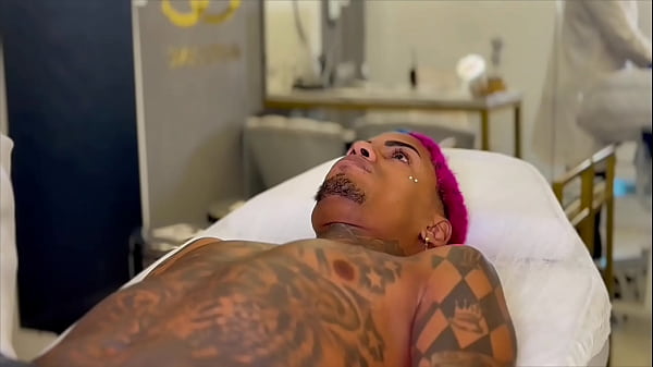 Vazou na net brinquedo faz cirurgia Piniano deixa mais grosso e 23 cm e voc&ecirc;s tinham coragem de fazer 