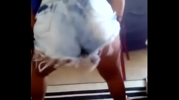 Lav&iacute_nia puta dan&ccedil_ando