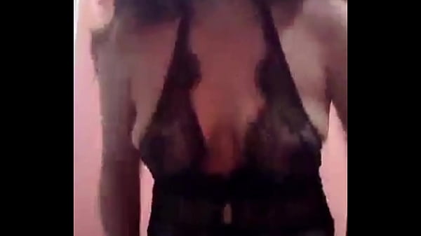 Play MP4 - Aurora Estelar Se muestra en el ba&ntilde;o de su casa