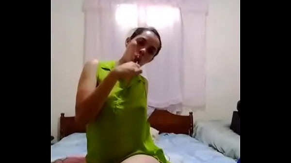 Play MP4 - Me gusta mucho chupar bien rico&comma; dime te gusta como lo hago&quest;