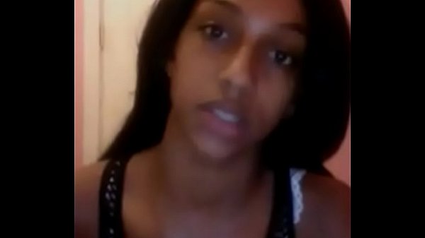 Kiki amour thong twerk