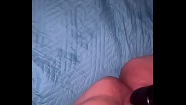 Gozando mientras espera tributos.