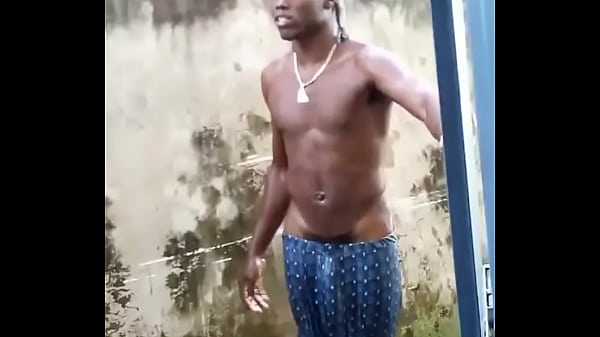 Play MP4 - WWW&period;MAROMBAGAY&period;NET - Jeba perfeita no tamanho