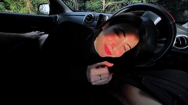 Me Hacen Una Mamada En Un Parque Dentro De Mi Coche , Me Corro En Su Boca De Puta thumbnail
