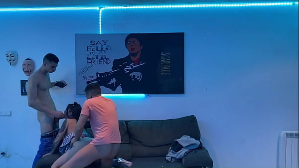 Threesome with two huge cocks that destroy my pussy, while my friend records us