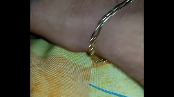 Nonton Revisando Amiga Gemela thumbnail