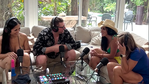 Cruz'n with abi james and sunni daize