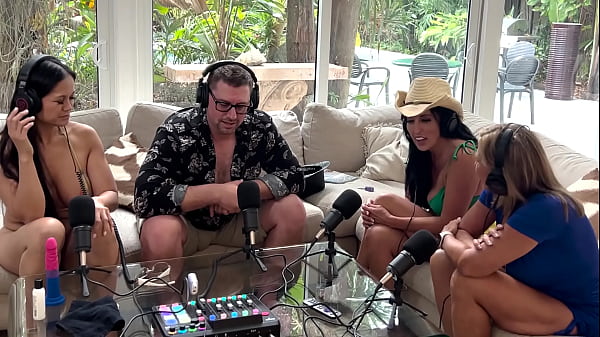 Play MP4 - Cruz'n With Abi James and Sunni Daize