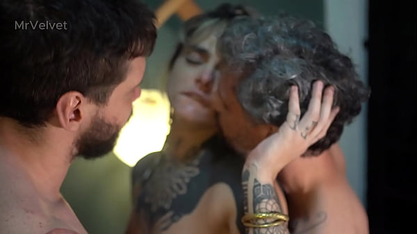 Play MP4 - Dread Hot gostosa sendo fodida por dois machos pauzudos &sol; V&iacute;deo completo no XvideoRed ou Sheer