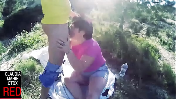 Se Traga Las Pollas Como Si Fueran Esp&aacute;rragos thumbnail