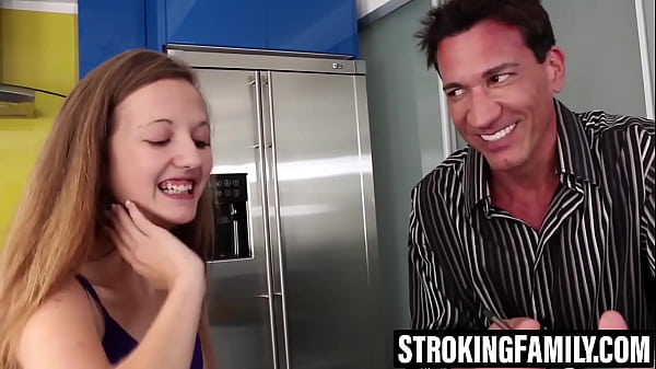 Nonton Cum Loving Teen Sucks Stepdad&acirc;s Dick Dry thumbnail