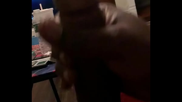 Play MP4 - All about that Bass