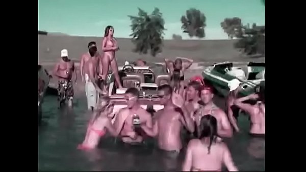 Brunette bombshell enjoys to be taken to brown town on the boat 