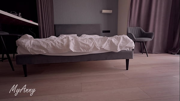 Nonton A C Y-haired Model In Sneakers Gets A Sweet Creampie - Fetish Shoes, Sneakers, Feet thumbnail