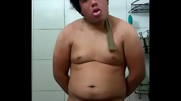 Play MP4 - Fat Boy Hanged Naked